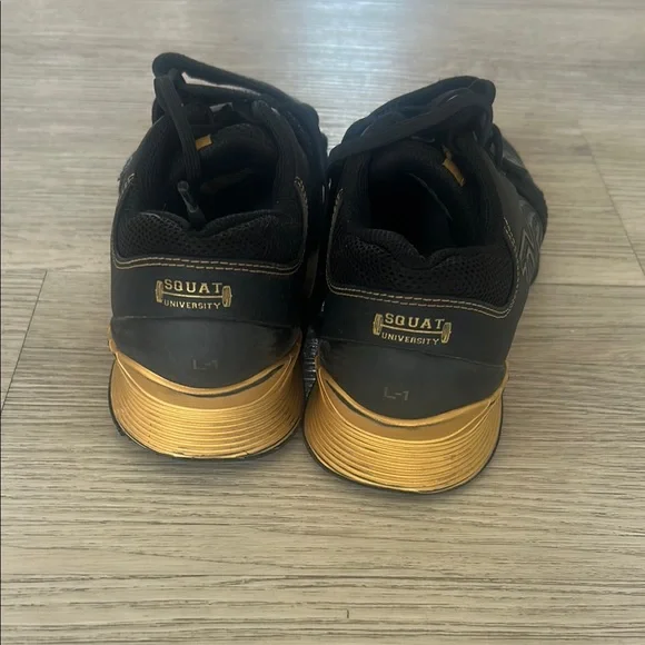 TYR Women’s size 8 lifters - Picture 3 of 5